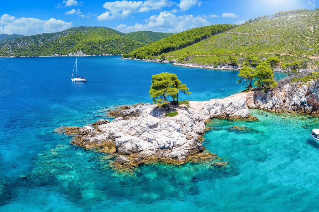 Sailing guide: Sailing in the Sporades