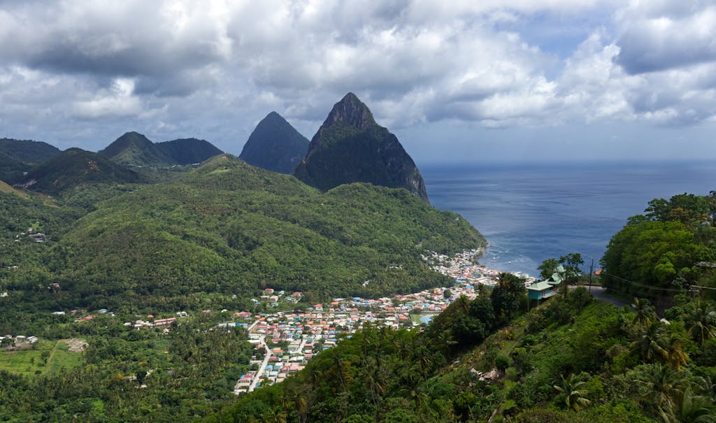 Sailing guide: Sailing the Leeward Islands