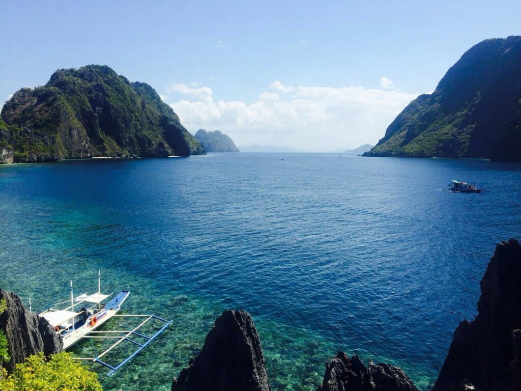 Sailing guide: Sailing the Philippines: Palawan & the Visayas
