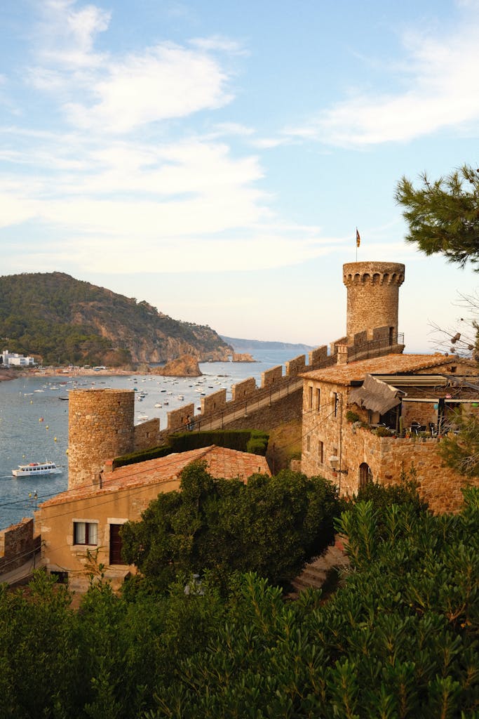 Sailing guide: Costa Brava & Cap de Creus Sailing Guide