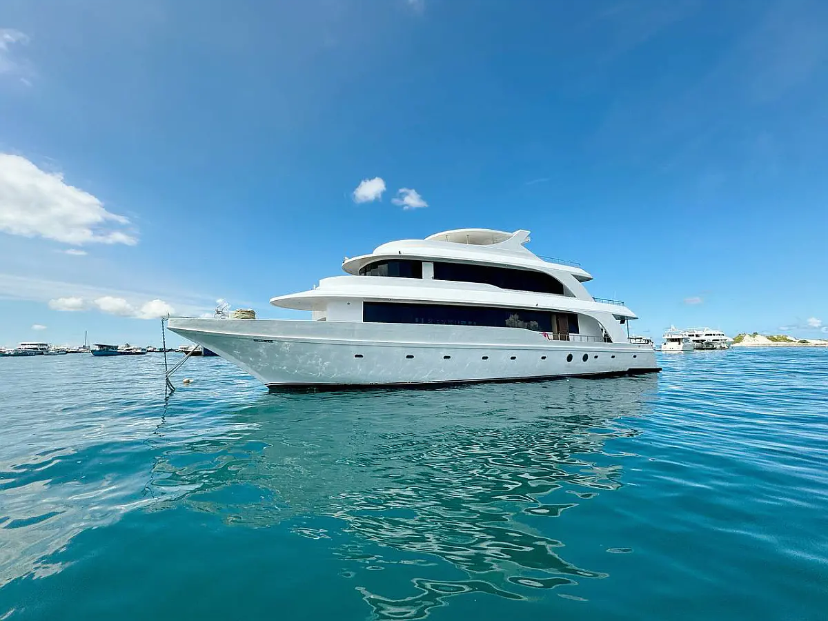 Motoryacht (2021) in Maldives