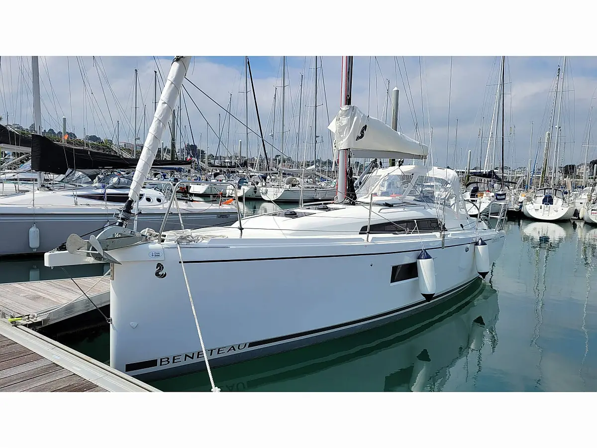 Oceanis 30.1 (2026) in France