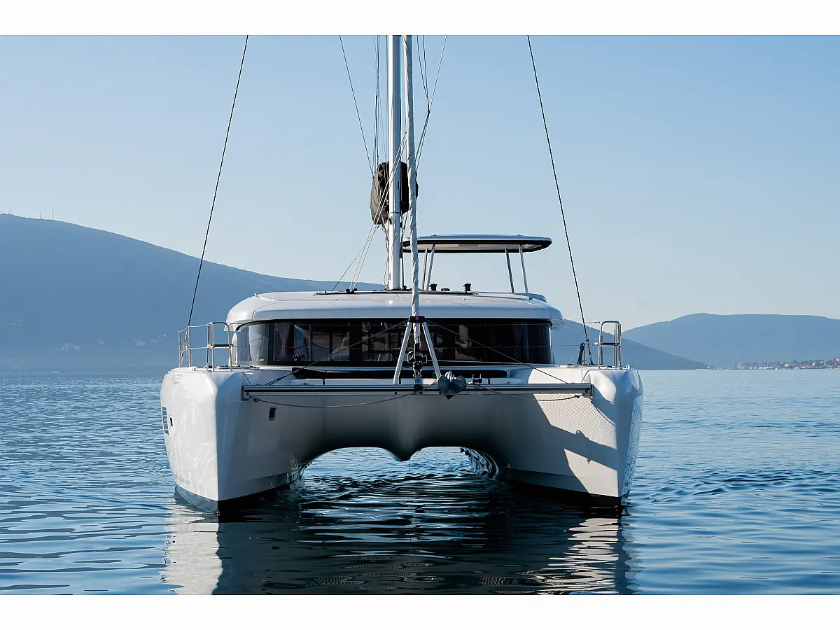 Lagoon 42 (2023) in Montenegro