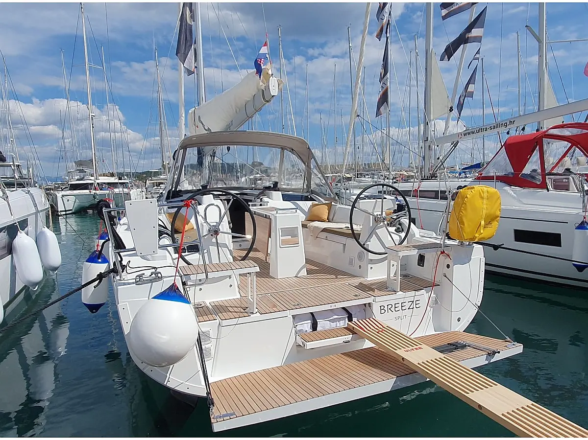 Oceanis 37.1 (2024) in Split and Trogir