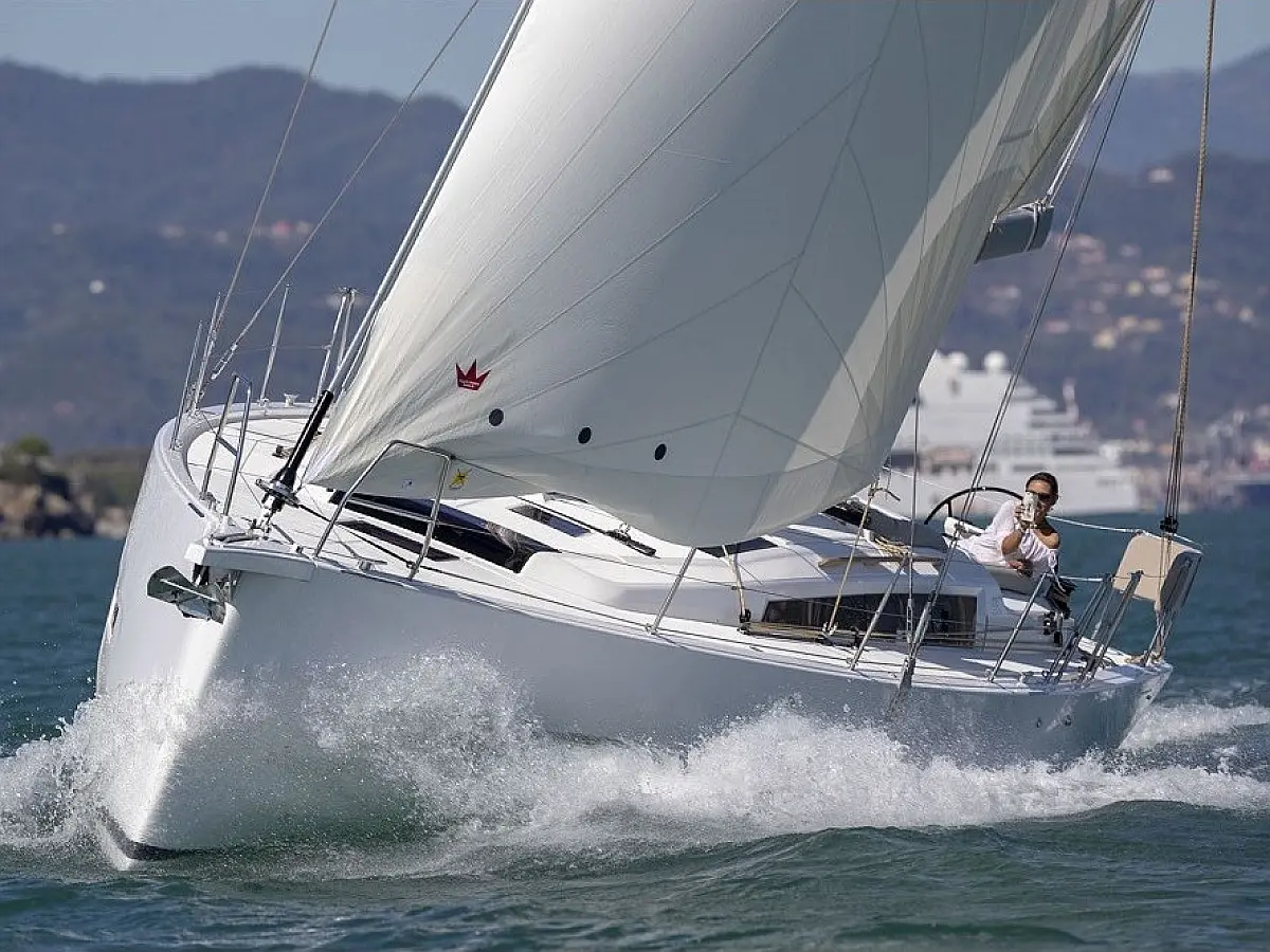 Dufour 430 (2022) in Spain