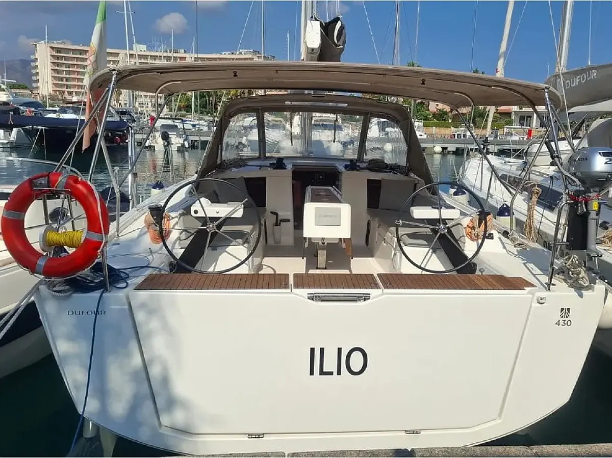 Dufour 430 (2024) in Sardinia