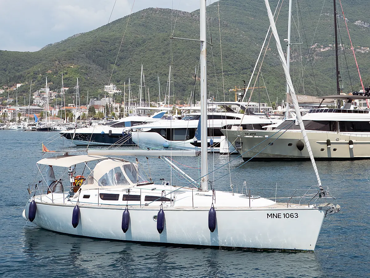 Sun Odyssey 40.3 (2005) in Montenegro