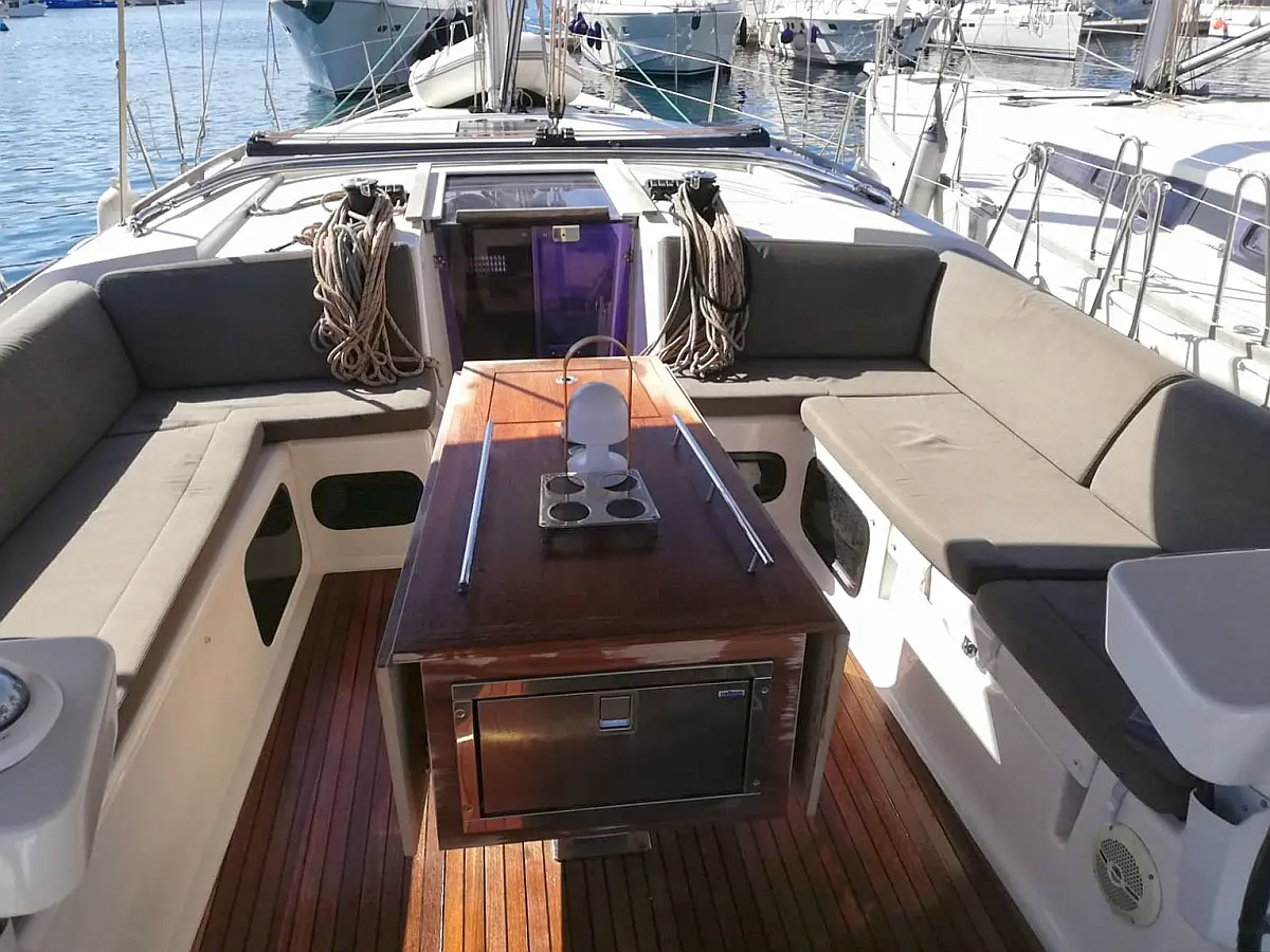 Dufour 520 Grand Large (2018) in Malta