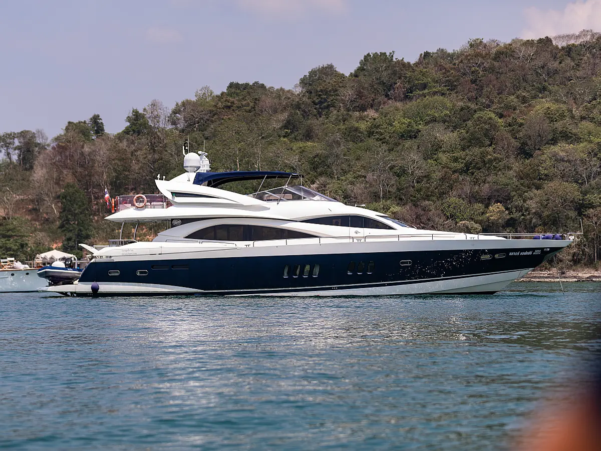 Sunseeker 90 (2007) in Thailand