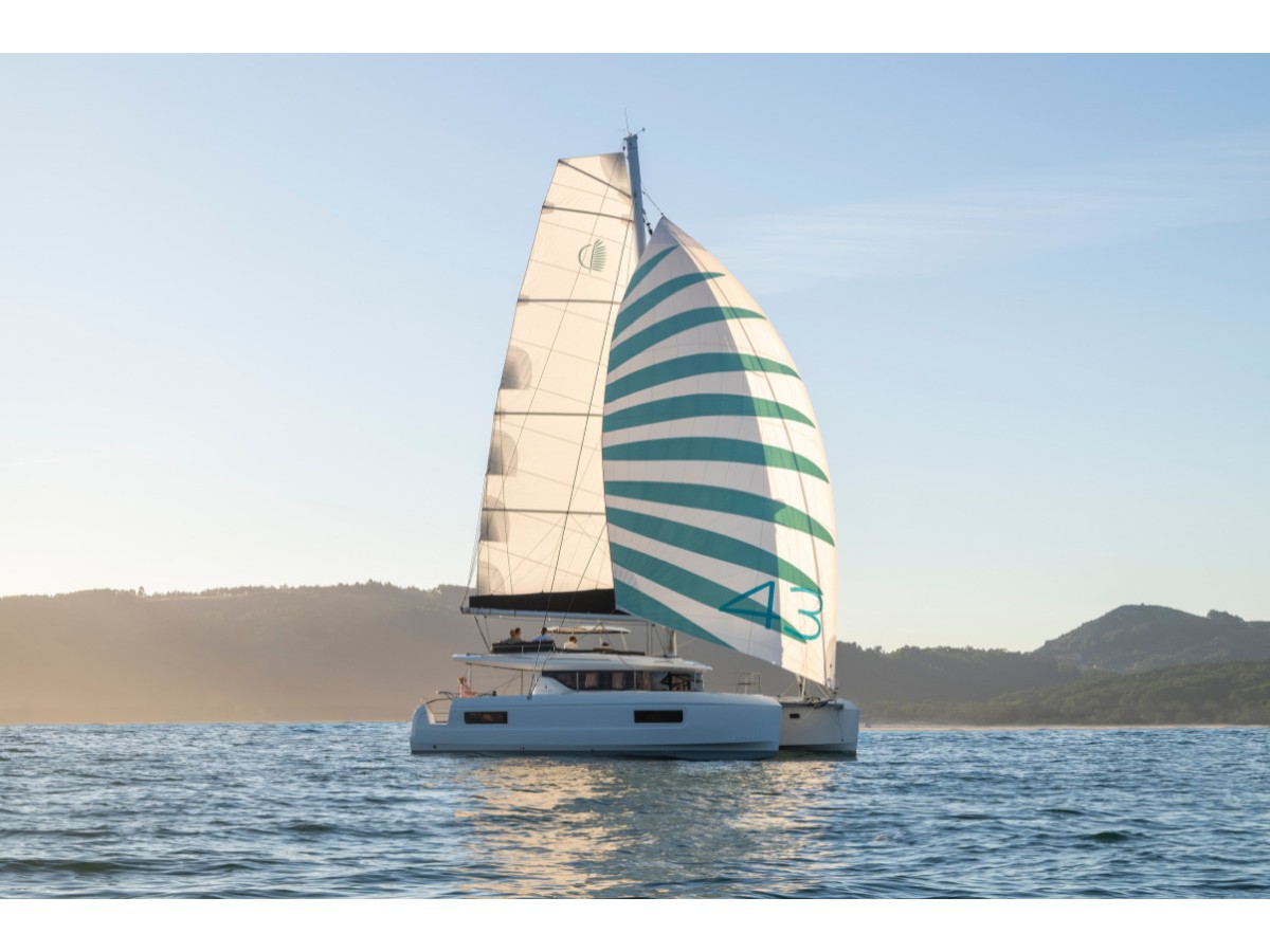 Lagoon 43 (2025) in Amalfi Coast