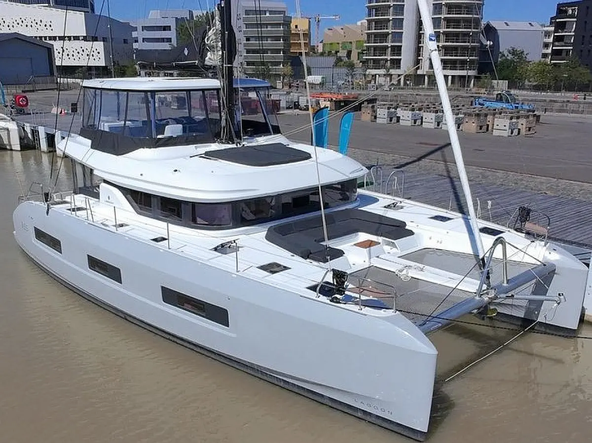 Lagoon 55 (2026) in Italy